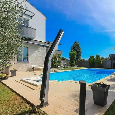 Villa Nicol 200m Beach *